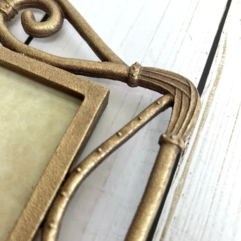 VTG Elsa Gold Tone Art Deco Style Metal Picture Frame Scroll 4.5”x6.375” Opening